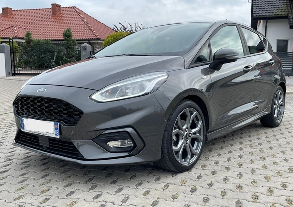 Ford Fiesta cena 64000 przebieg: 17938, rok produkcji 2020 z Janikowo małe 106